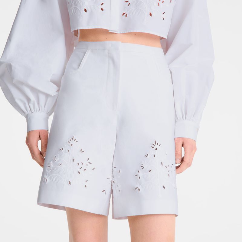 White Longchamp Bermuda Women Shorts | Ksa-307EVOMKC